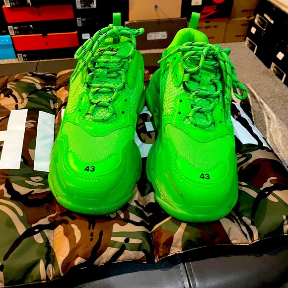 balenciaga triple stack